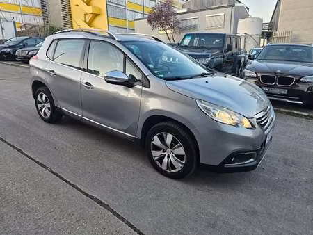Peugeot 2008 1.2 110 Allure