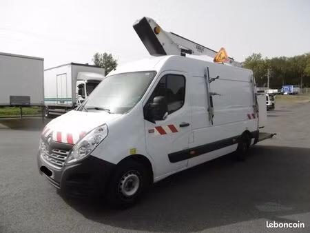 Renault Master 2.3 dCi 130