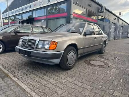 Mercedes-Benz Classe E 230 E