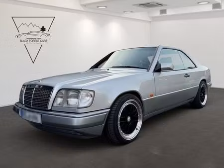 Mercedes-Benz Classe E E 200 136