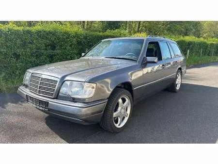 Mercedes-Benz Classe E E 320