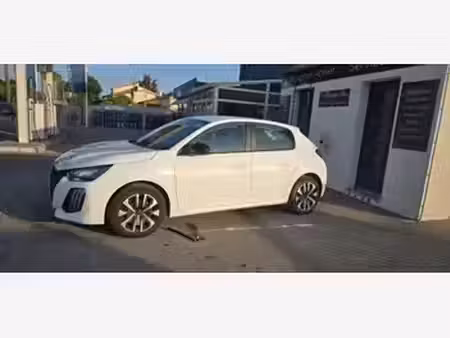 Peugeot 208 1.2 100