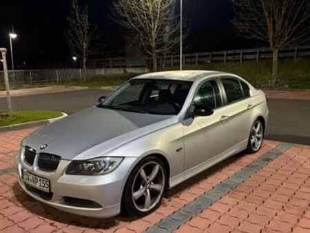 BMW Série 3 325i 218