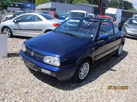 Volkswagen Golf 1.8 90