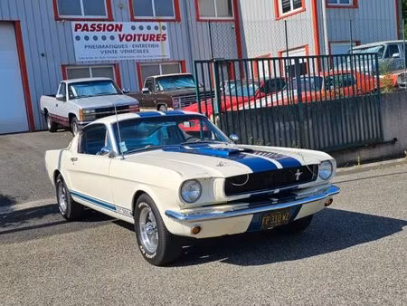 Ford Mustang Fastback V8 4.7