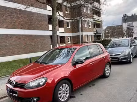 Volkswagen Golf 1.6 TDI 105