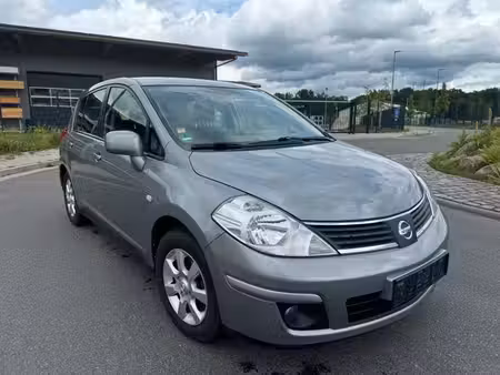 Nissan Tiida 1.6 Acenta