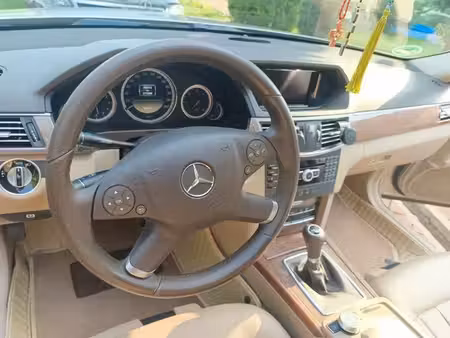 Mercedes-Benz Classe E E 200 2.1 CDI 136 Elegance