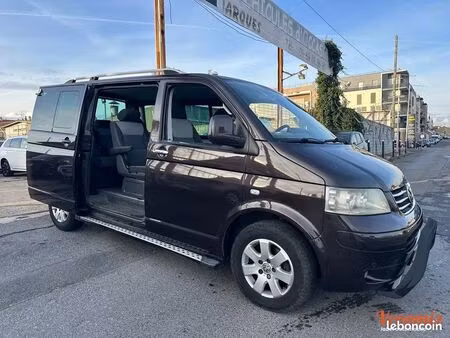 Volkswagen Multivan 2.5 TDI 130