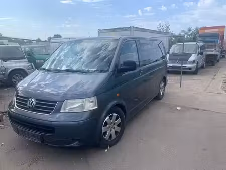 Volkswagen Transporter T5 2.5 TDI 131