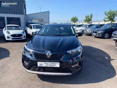 Renault Arkana E-Tech 1.6 145 Evolution