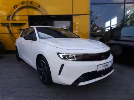 Opel Astra 1.2 110 Elegance