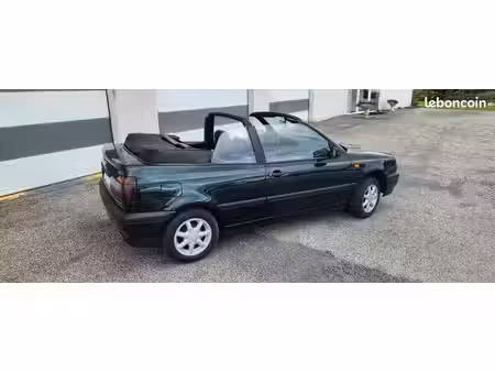 Volkswagen Golf 1.8 75