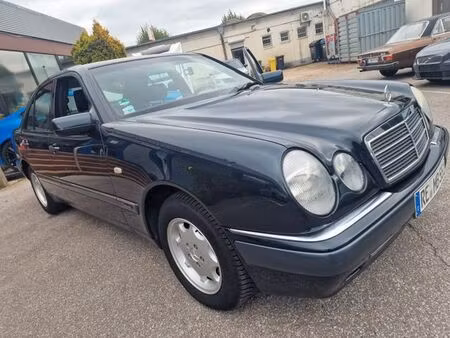 Mercedes-Benz Classe E E 240 V6 2.6 170