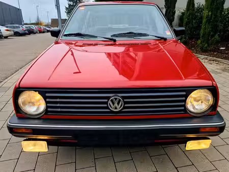Volkswagen Golf 1.8 90