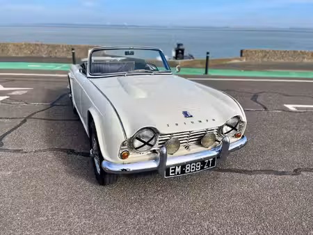 Triumph TR4