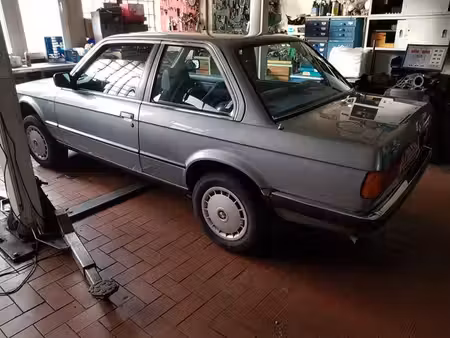 BMW Série 3 2.0 129