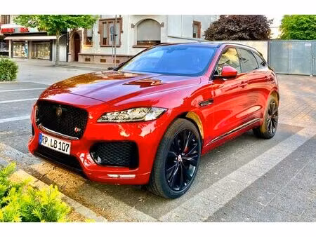 Jaguar F-Pace D300 V6 3.0 300 First Edition 4x4