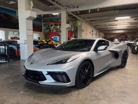 Corvette C8 