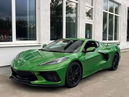 Corvette C8 