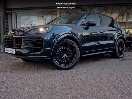 Porsche Cayenne V6 3.0 470 Black Edition