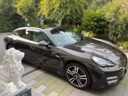 Porsche Panamera 4