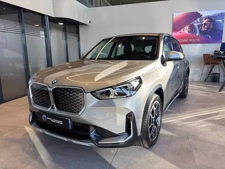 BMW iX1 