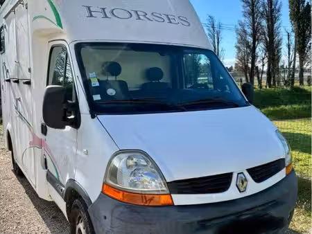 Renault Master 2.5 dCi 100