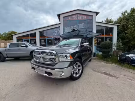 Dodge RAM 1500 V8 5.7