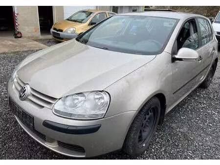 Volkswagen Golf 1.6 102