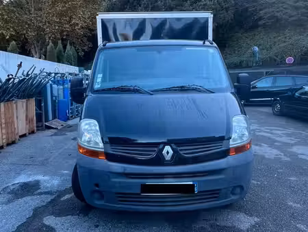 Renault Master 2.5 dCi 100