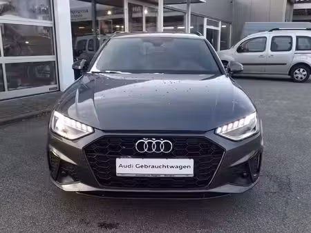Audi A4 40 TFSI 2.0 TDI 150 S line