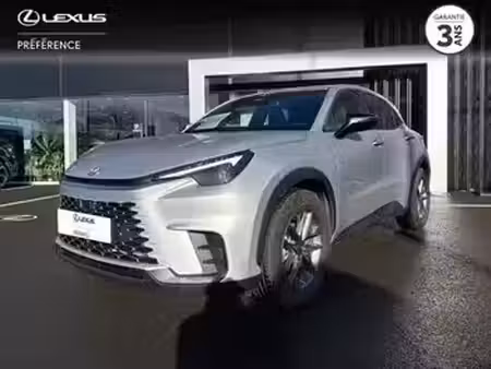 Lexus LBX 1.5 136