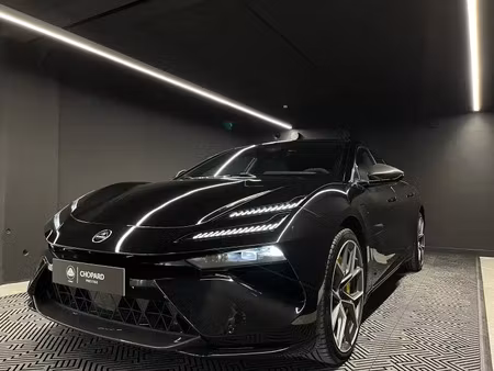 Lotus Emeya 4x4