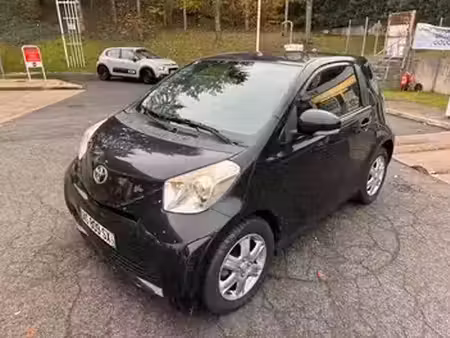 Toyota IQ 1.0 VTi 68
