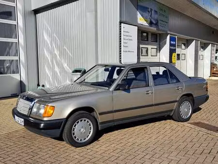 Mercedes-Benz Classe E 230 E