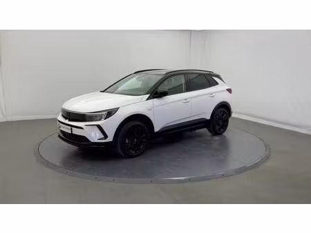 Opel Grandland 1.6 225