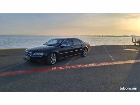 Audi A8 S8 V10 5.2 450 quattro