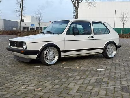 Volkswagen Golf GTI