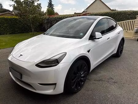 Tesla Model Y 
