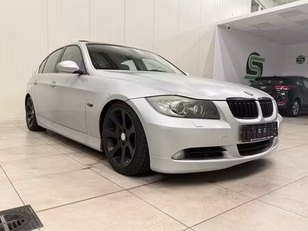 BMW Série 3 335i 3.0 306