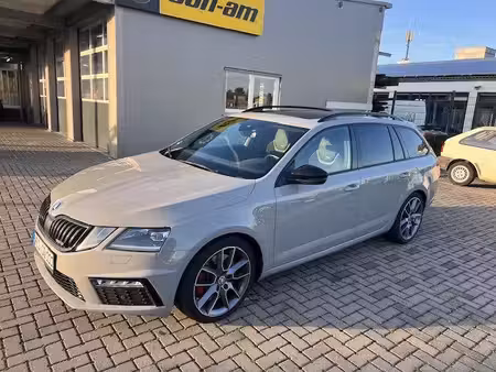 Škoda Octavia RS 2.0 TSI 230