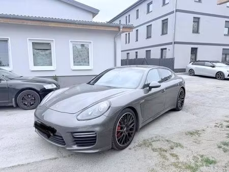 Porsche Panamera GTS V8 4.8 440 4x4