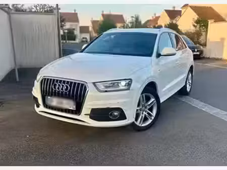 Audi Q3 2.0 TDI 140 S line