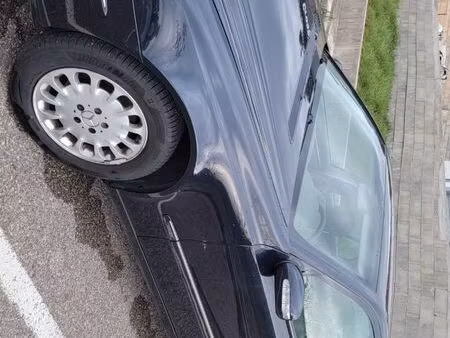 Mercedes-Benz Classe E E 270