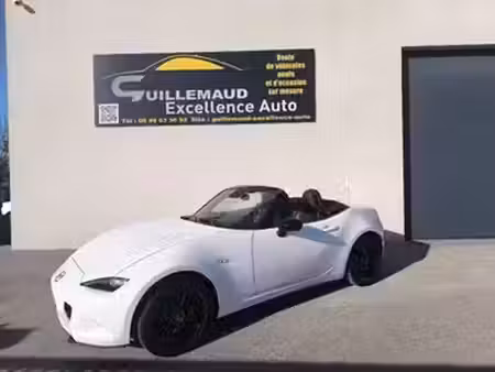 Mazda MX5 Skyactiv G 1.5 132 AD Vantage