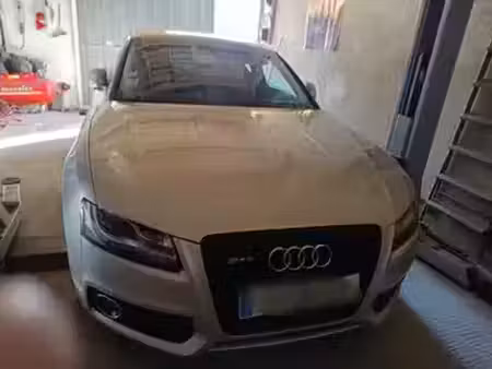 Audi A5 S5 V8 4.2 FSI 354 quattro