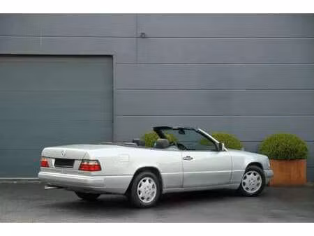 Mercedes-Benz Classe E 300 CE