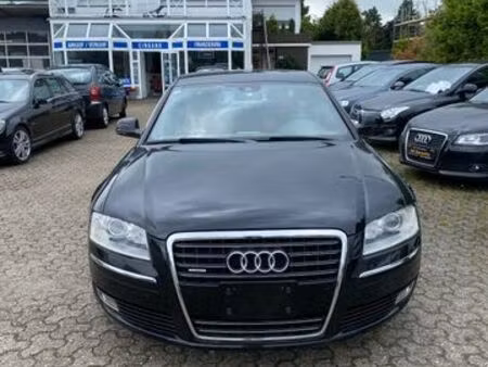 Audi A8 V8 4.2 FSI quattro