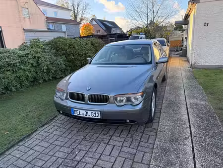 BMW Série 7 735i 3.5 272